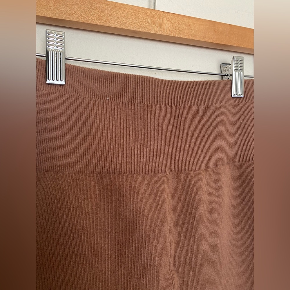 Everlane Work Out Set - Picture 5 of 7